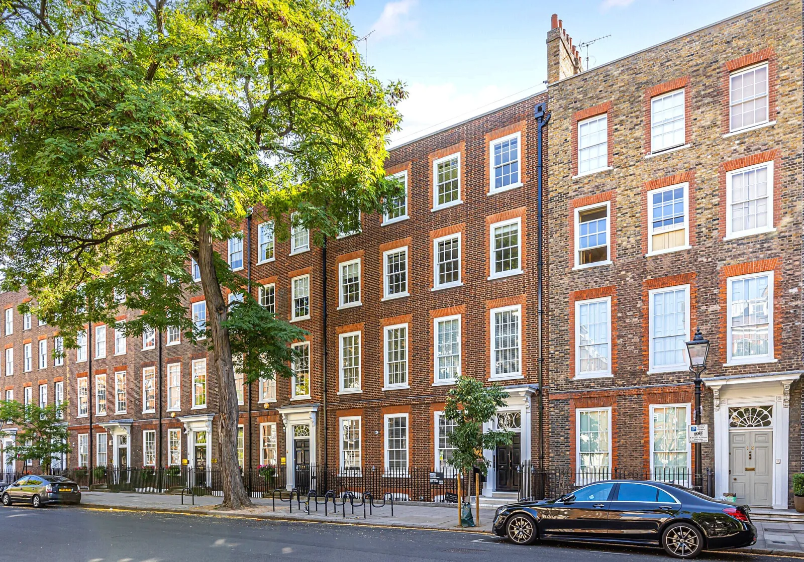 Holm Bloomsbury exterior